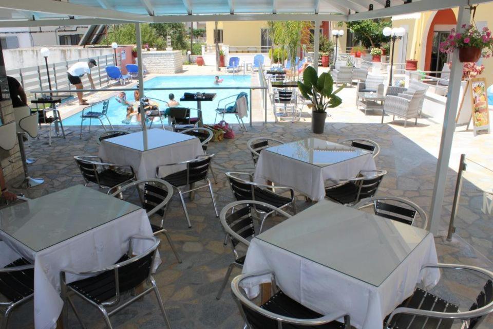 Vive Mar Hotel Preveza Bagian luar foto